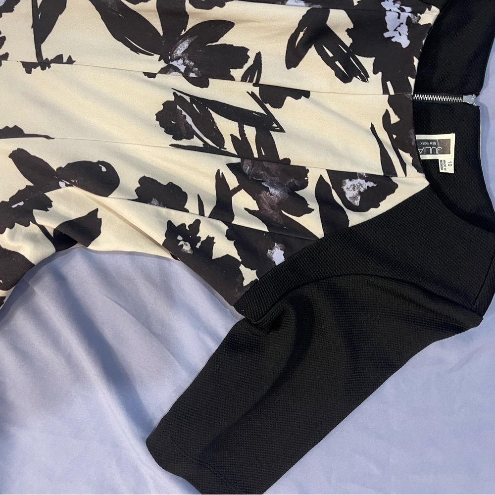 Julian Taylor Black and Cream Floral Midi Dress - Picture 7 of 16